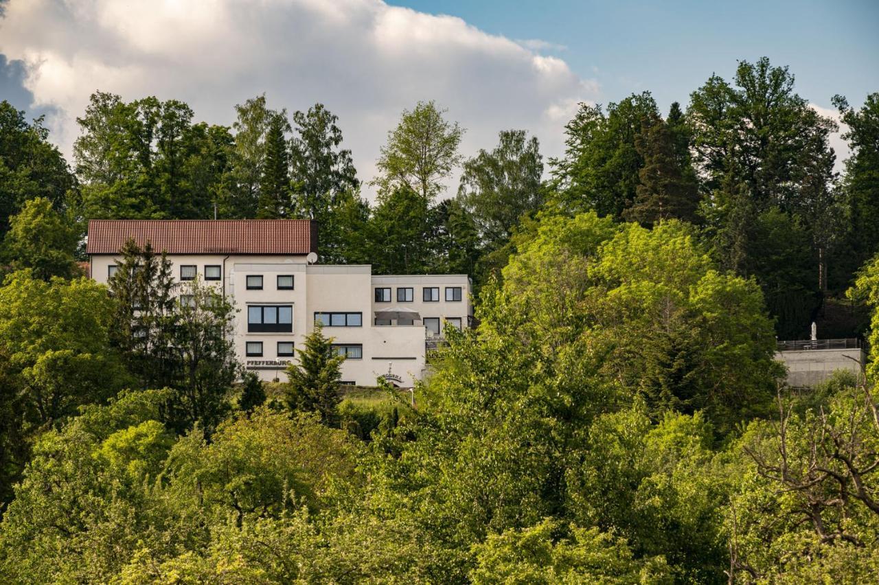 Hotel Pfefferburg Schönaich Екстериор снимка